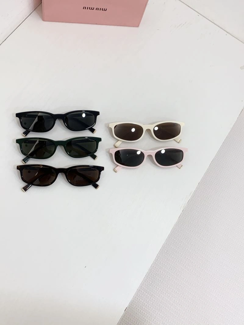 Refined Miu Miu Sunglasses 281600