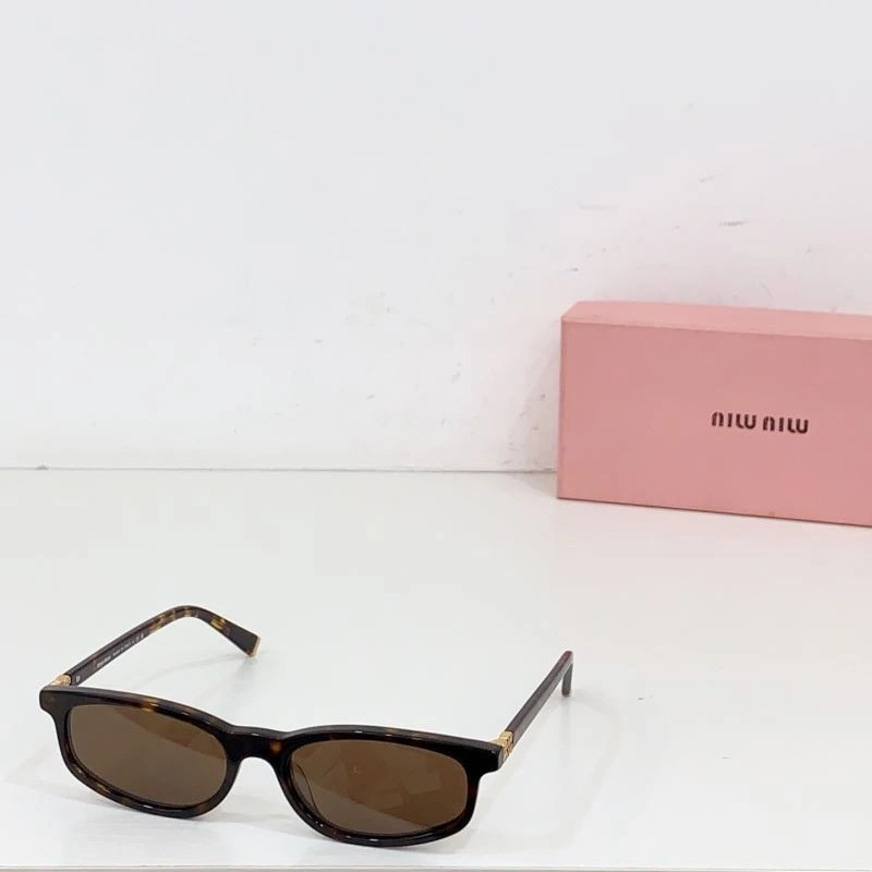 Refined Miu Miu Sunglasses 281600