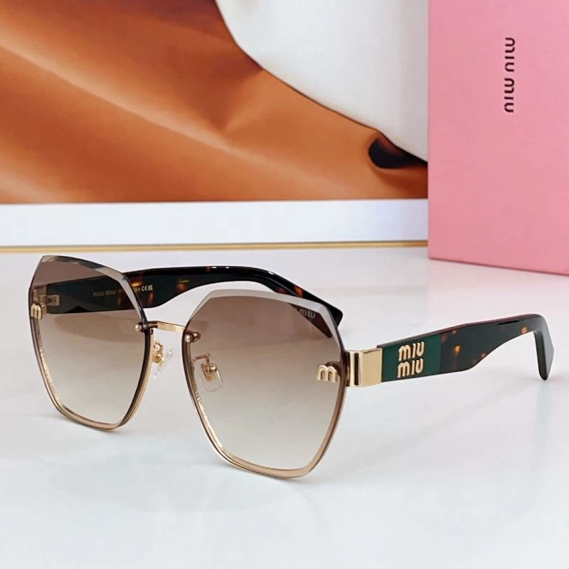 Miu Miu Sunglasses FashionForward 281596