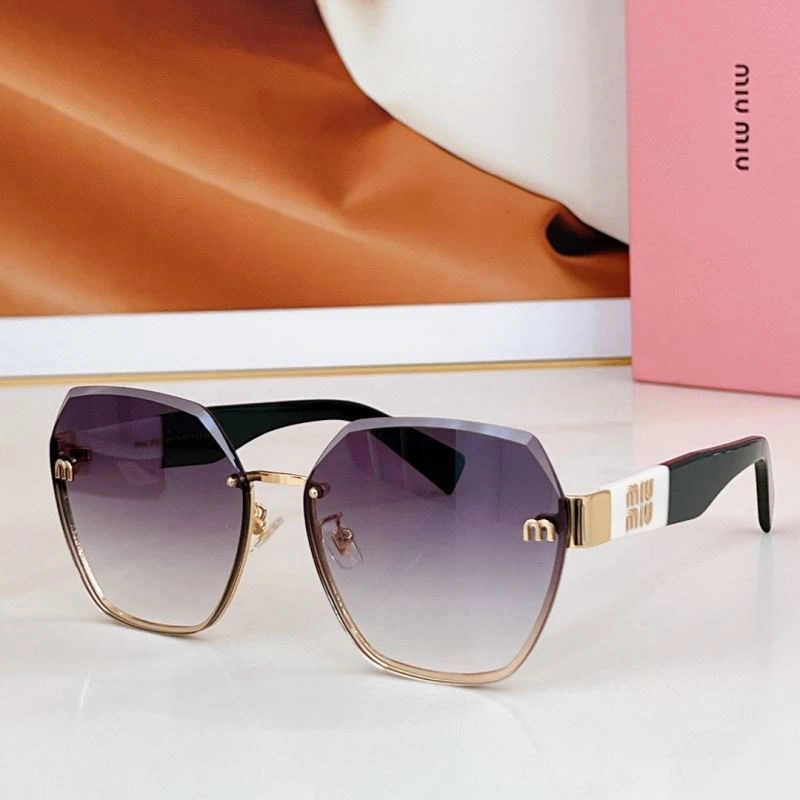 Miu Miu Sunglasses FashionForward 281596