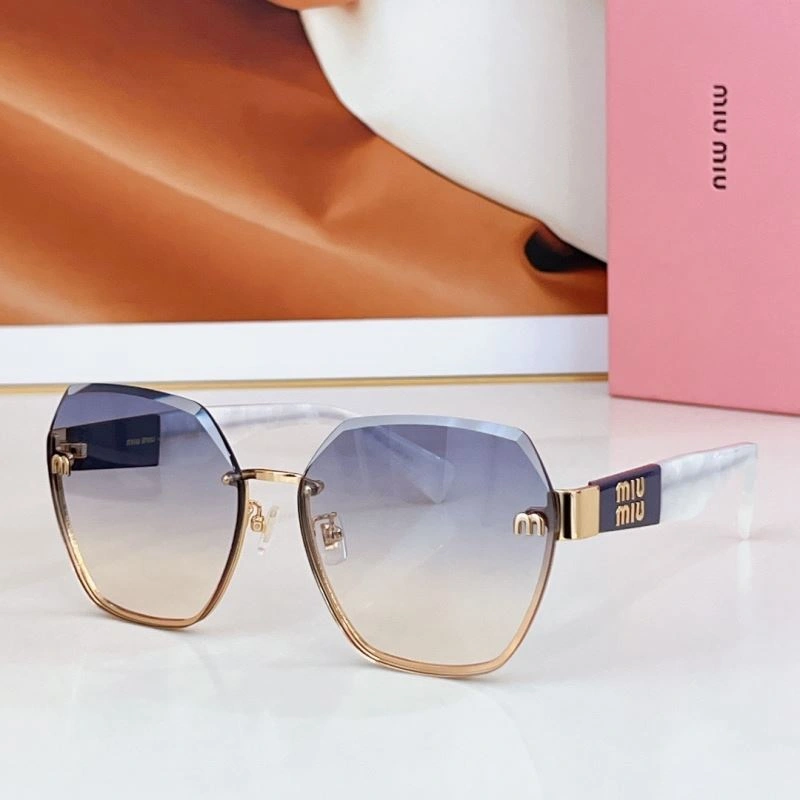 Miu Miu Sunglasses FashionForward 281596