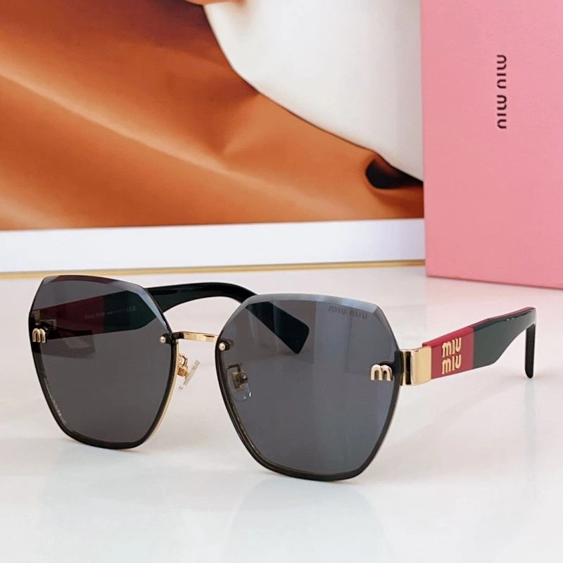 Miu Miu Sunglasses FashionForward 281596
