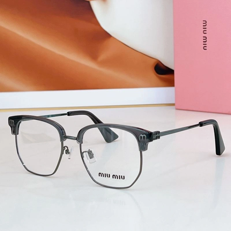 RelaxedFit Miu Miu Sunglasses 281593