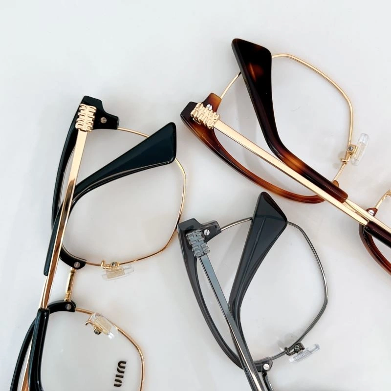 RelaxedFit Miu Miu Sunglasses 281593