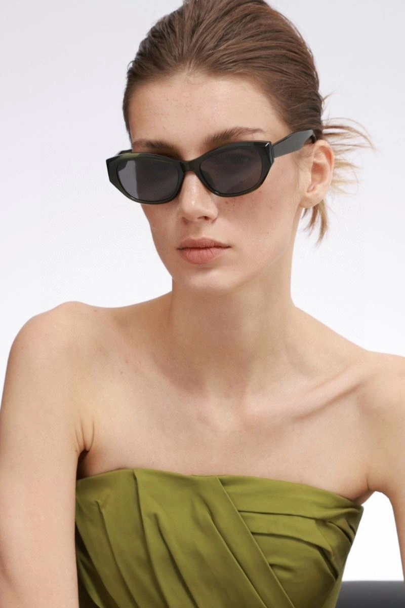 Miu Miu Sunglasses Breathable 281591