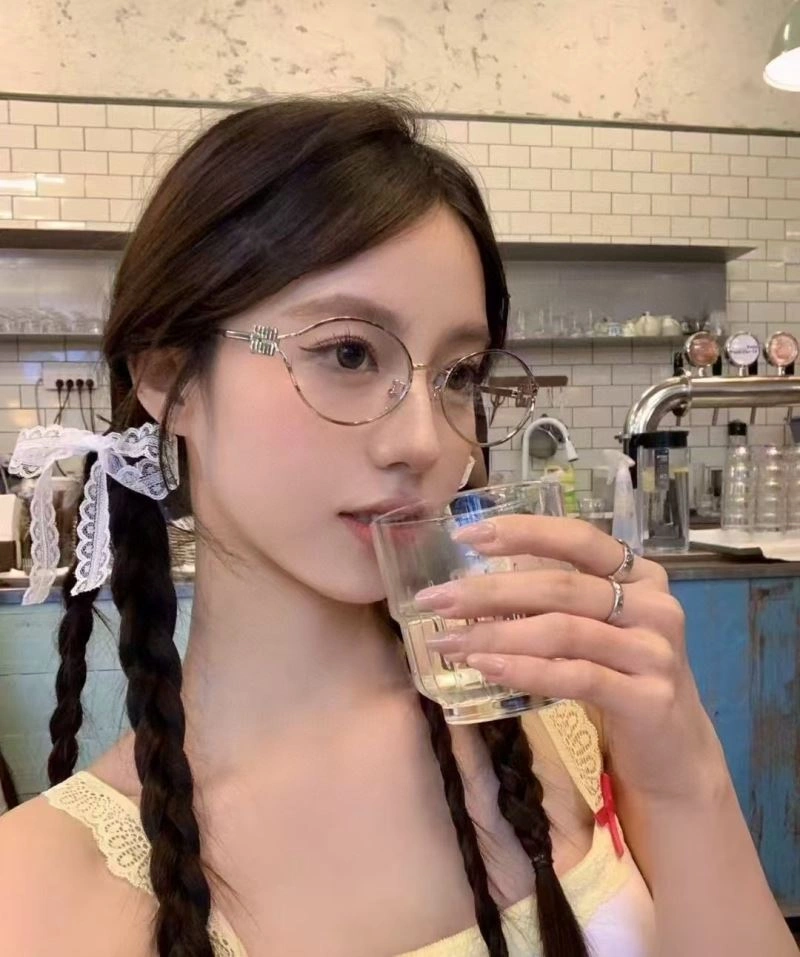 Miu Miu Sunglasses TimelessDesign 281590