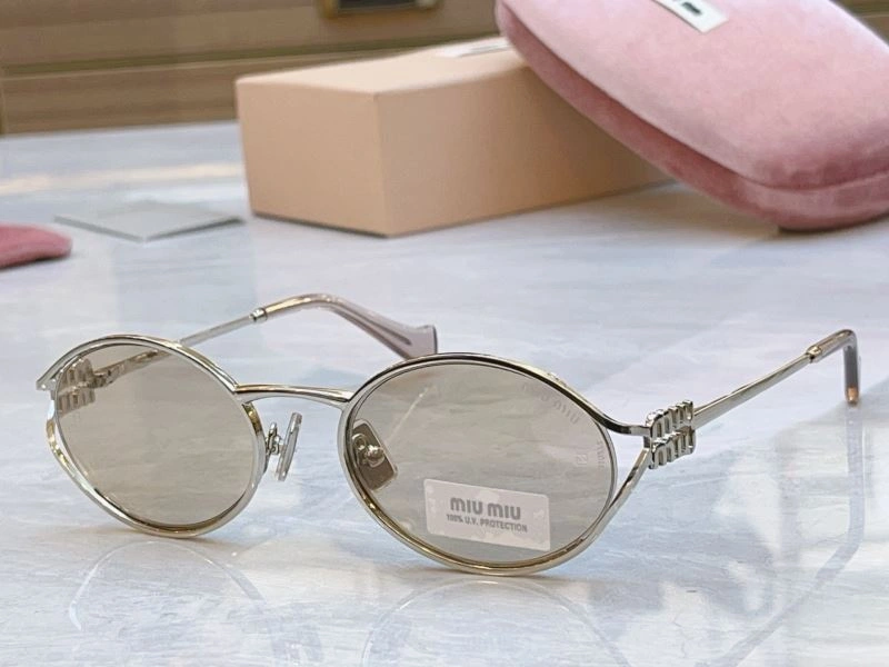 Fashionable Miu Miu Sunglasses 281587
