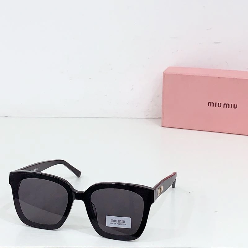 Miu Miu Sunglasses TimelessDesign 281562