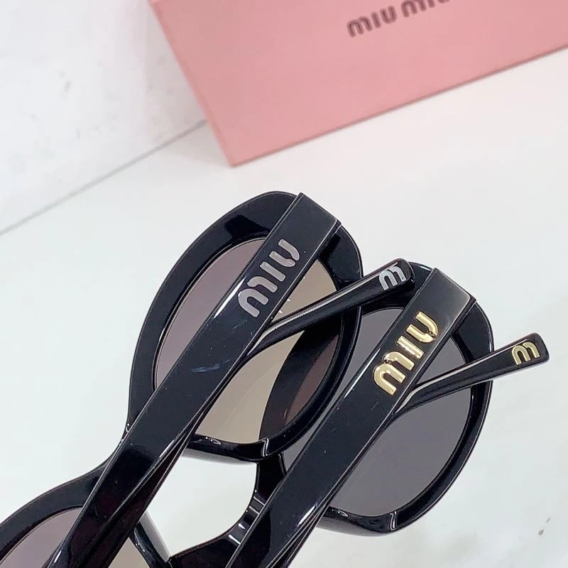 MoistureWicking Miu Miu Sunglasses 281582