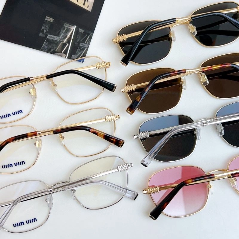 Miu Miu Sunglasses Colorful 281575