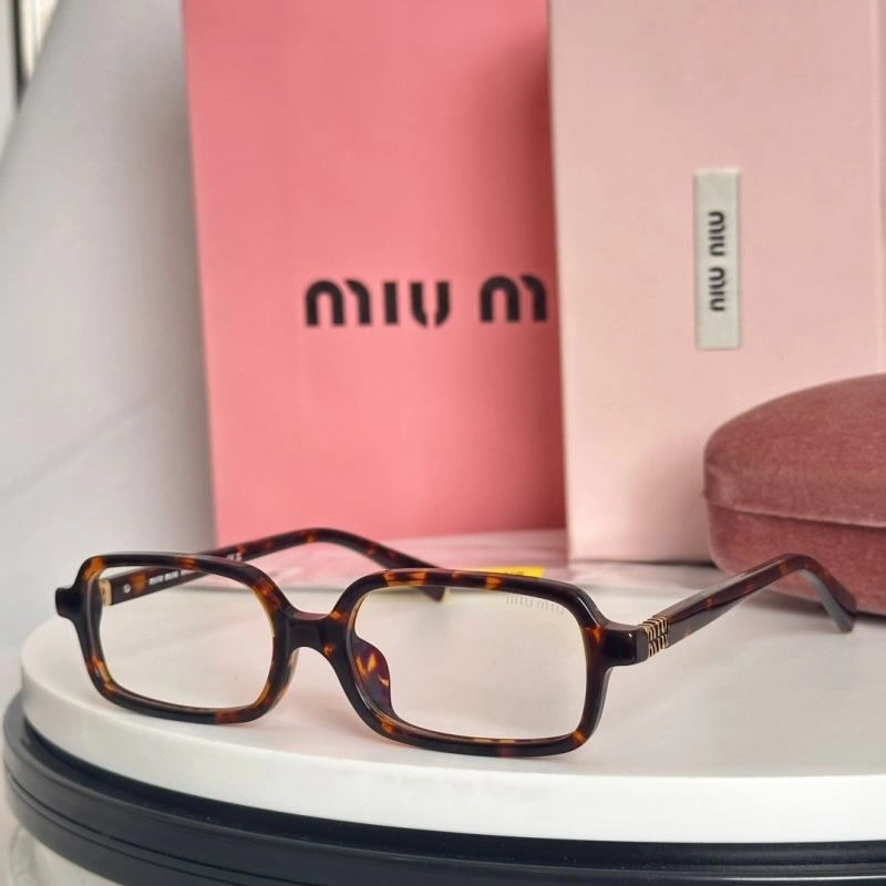 Miu Miu Sunglasses Stylish 281572