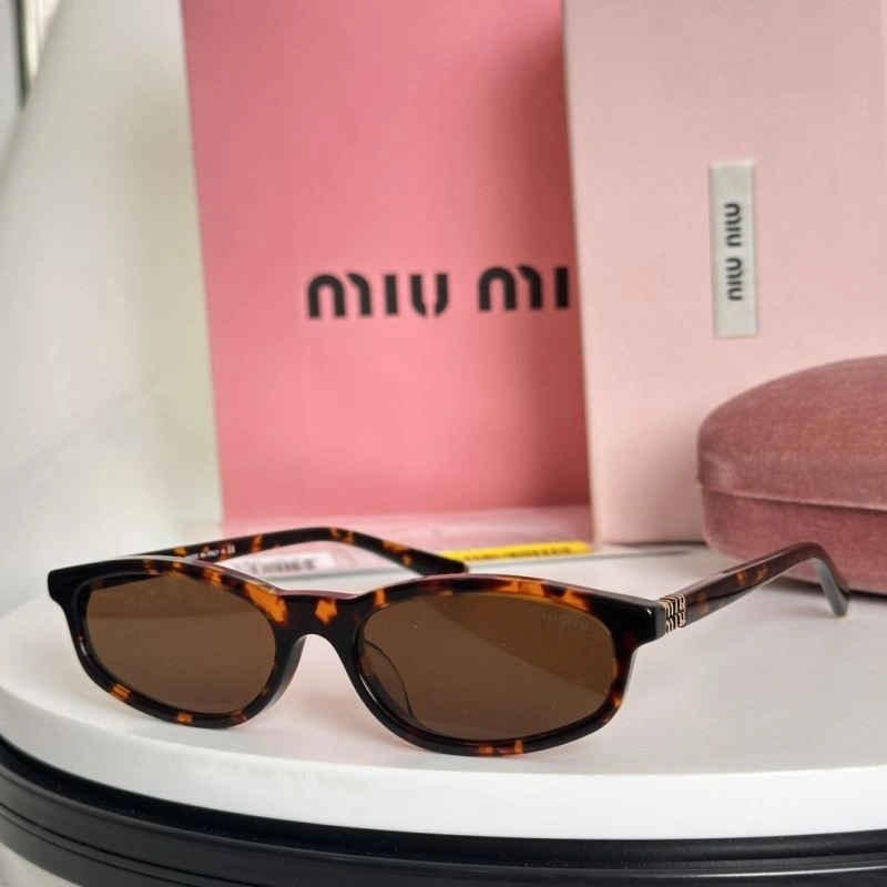 Miu Miu Sunglasses Stretchable 281588
