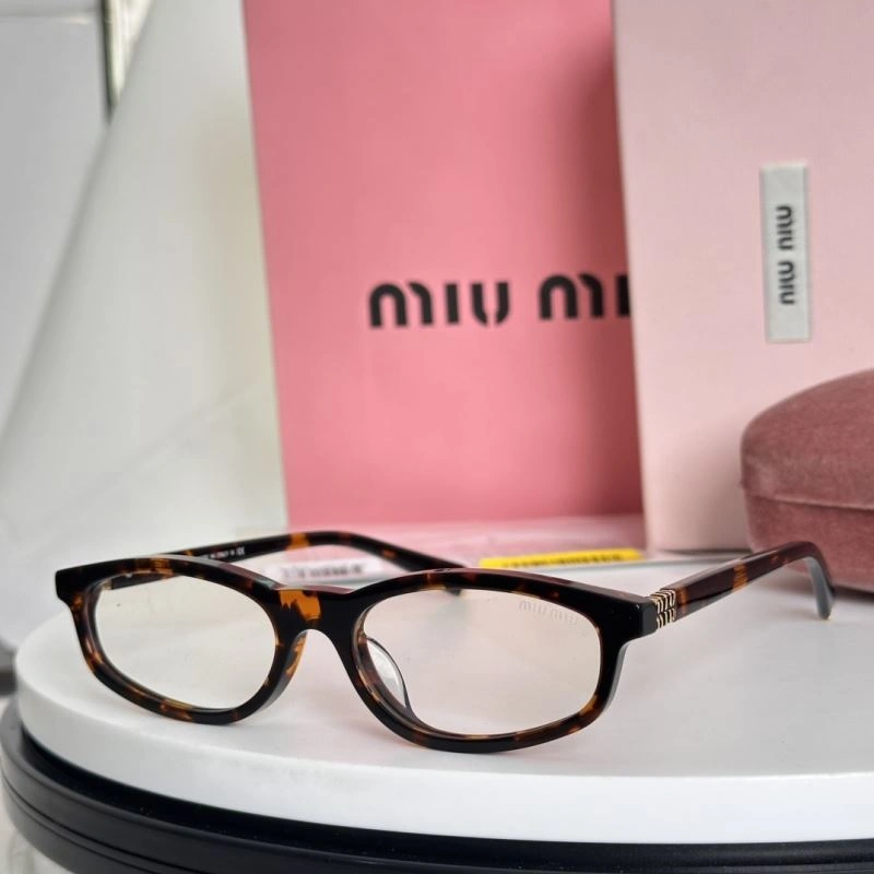 Miu Miu Sunglasses Stretchable 281588