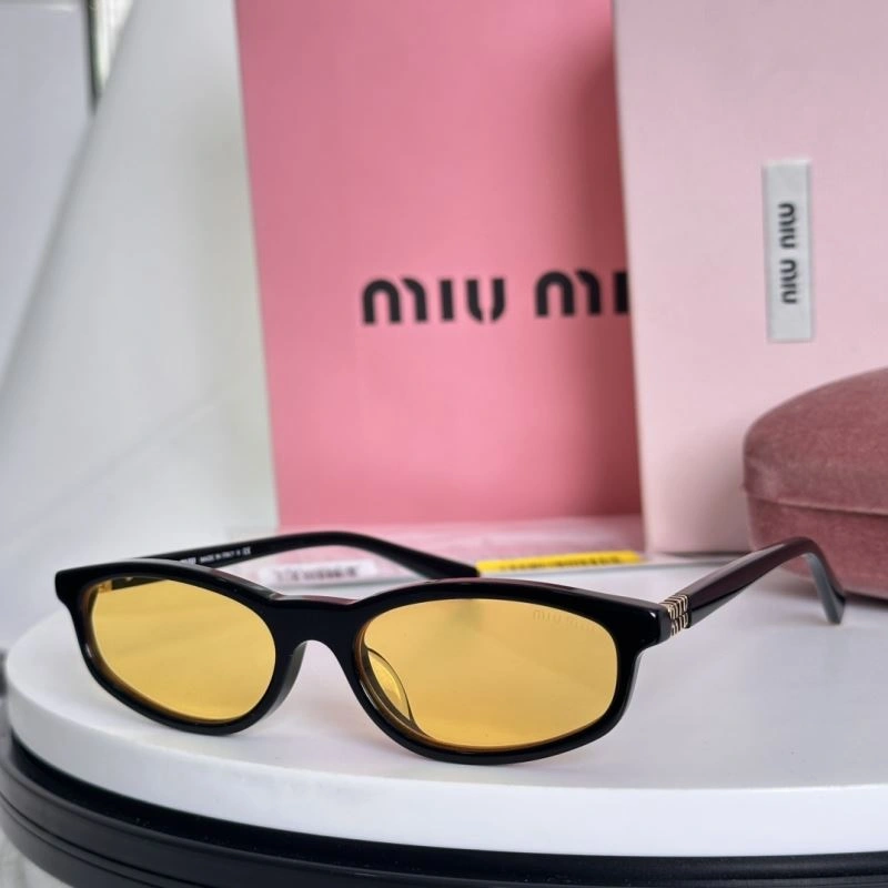 Miu Miu Sunglasses Stretchable 281588