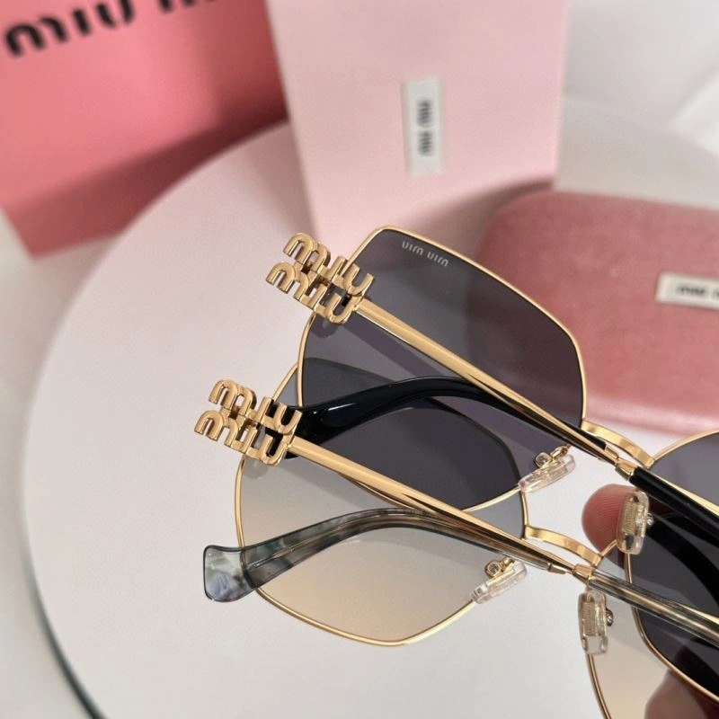 EasyMatch Miu Miu Sunglasses 281571