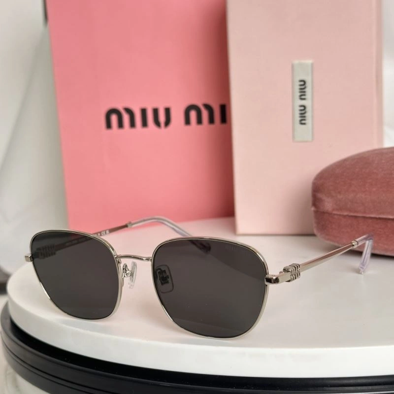 Miu Miu Sunglasses ModernLook 281585
