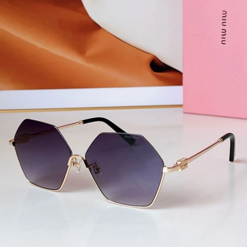 Miu Miu Sunglasses Trendsetting 281580
