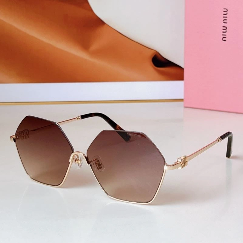 Miu Miu Sunglasses Trendsetting 281580