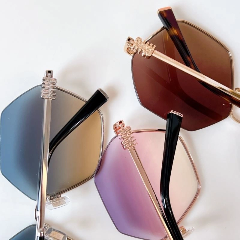 Miu Miu Sunglasses Trendsetting 281580