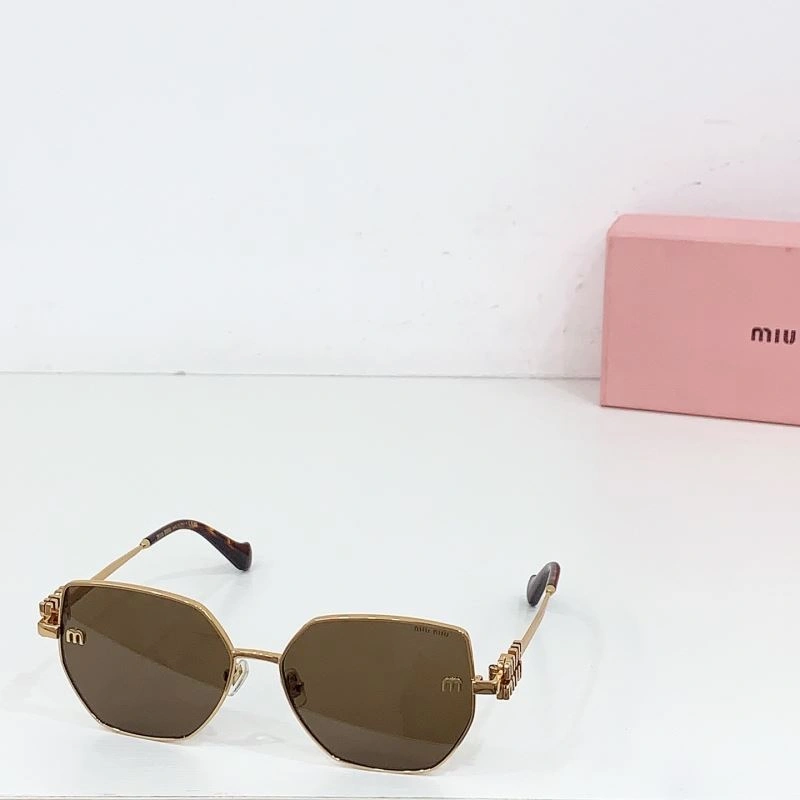 Miu Miu Sunglasses Minimalist 281565