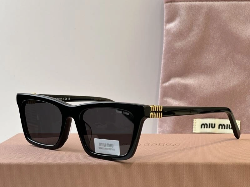 Comfortable Miu Miu Sunglasses 281569