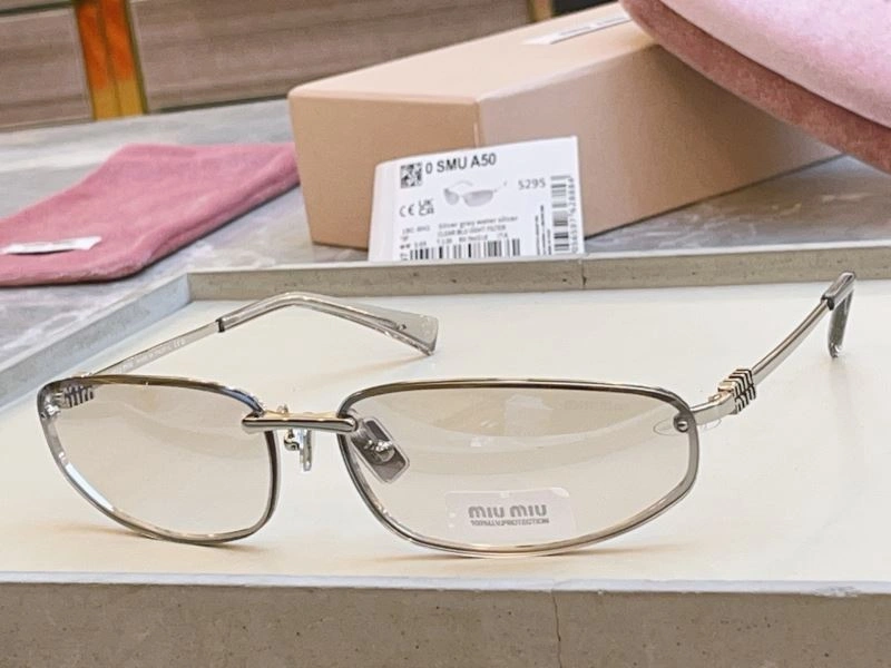 TravelReady Miu Miu Sunglasses 281561