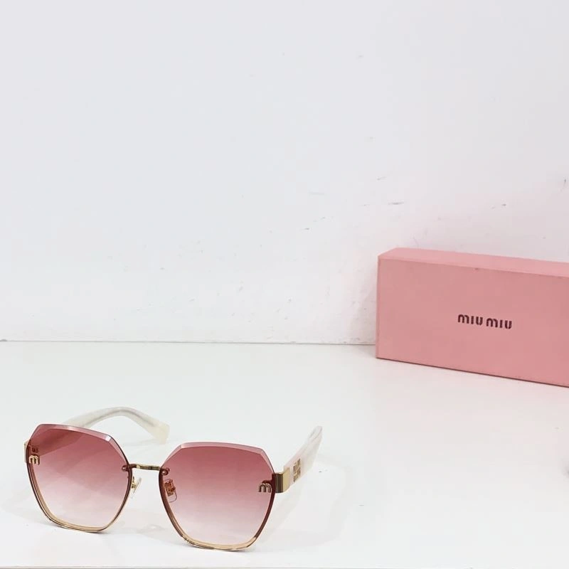 Breathable Miu Miu Sunglasses 281583