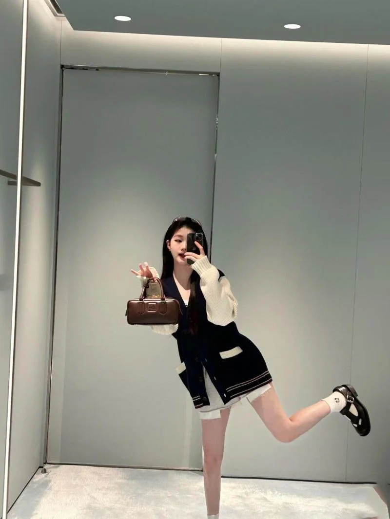 Miu Miu Sweaters Sophisticated 163591