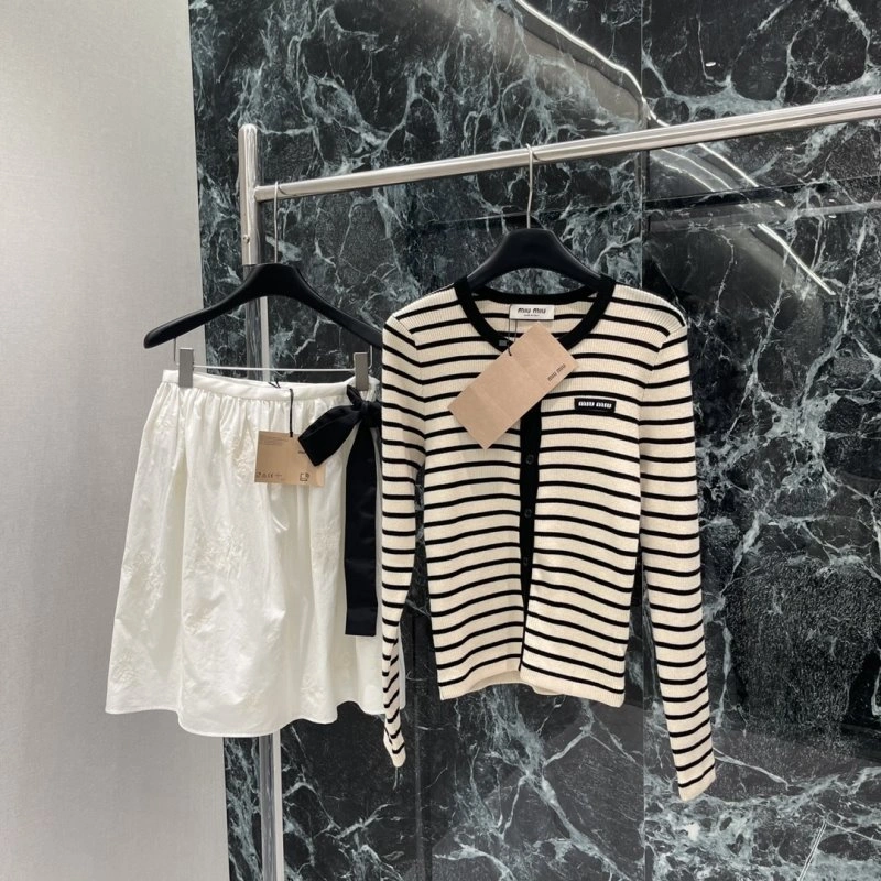 Sleek Miu Miu Sweaters 156232