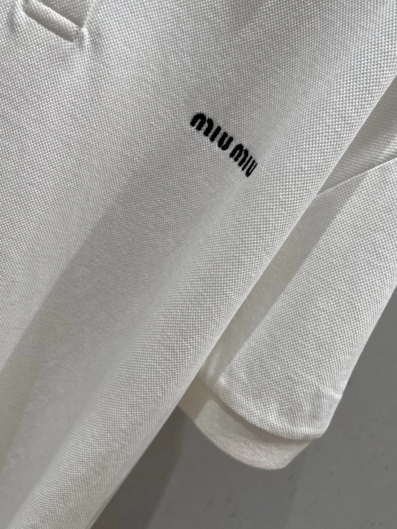 Timeless Miu Miu Sweaters 148649