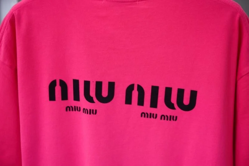 Miu Miu T-Shirts Contemporary 163558
