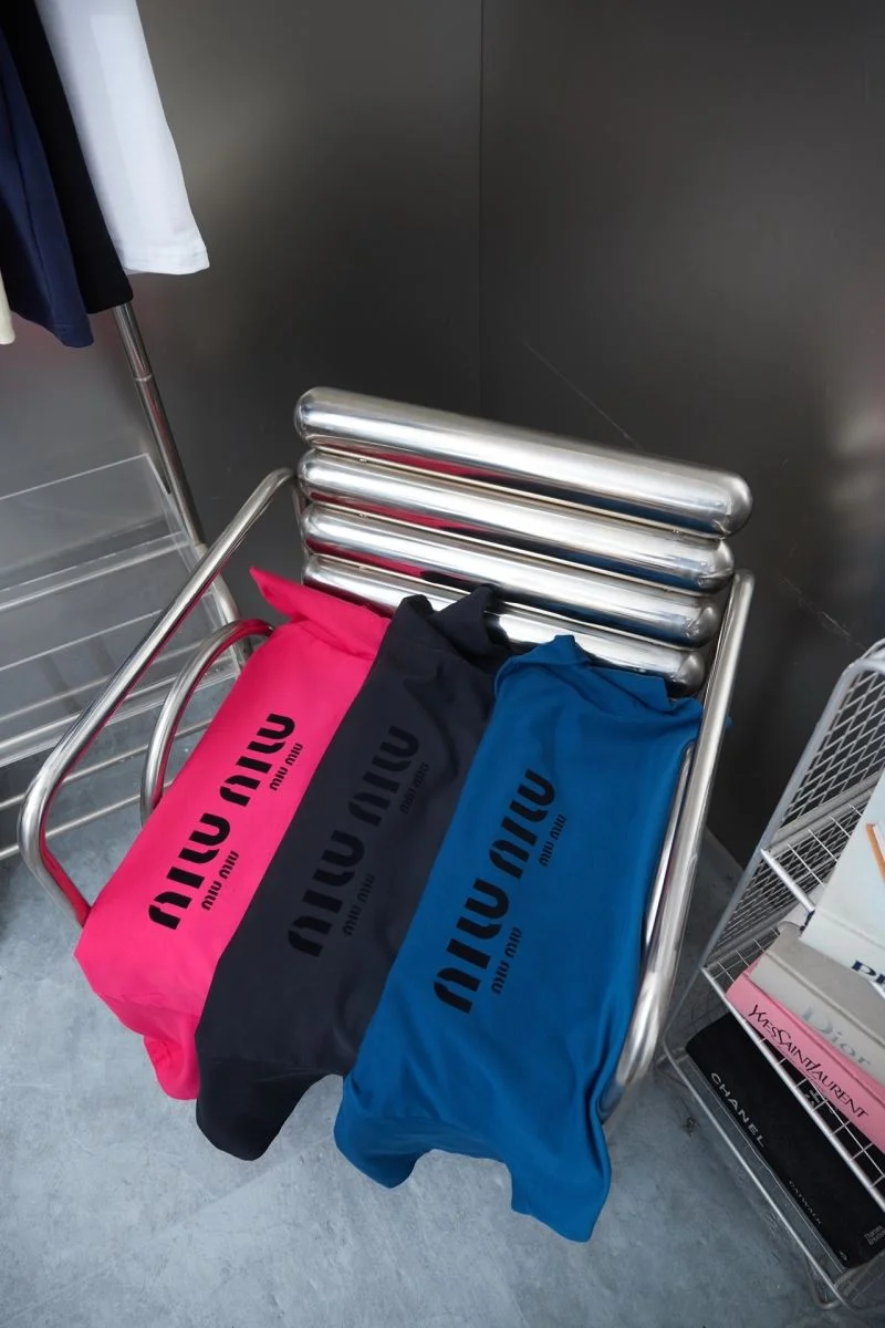 Miu Miu T-Shirts Contemporary 163558