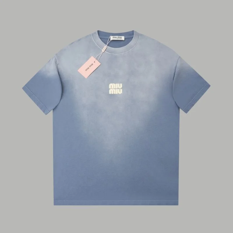 Miu Miu T-Shirts Trendsetting 163554