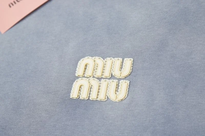 Miu Miu T-Shirts Trendsetting 163554