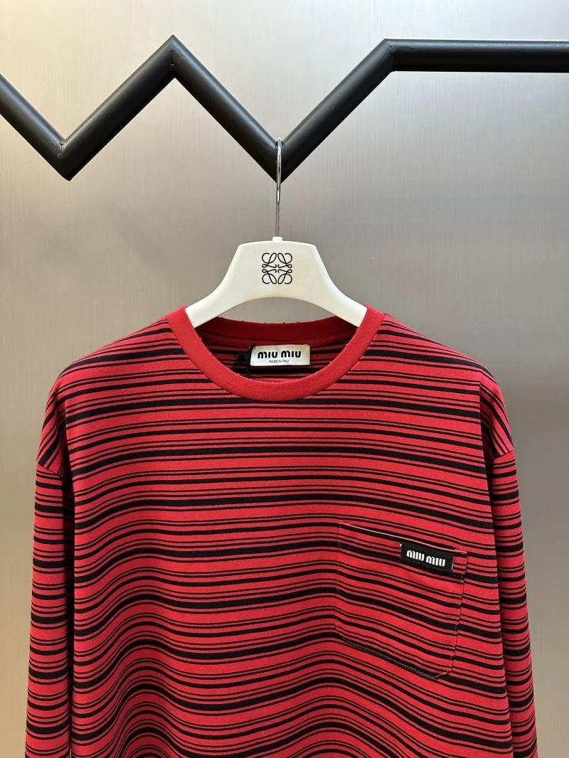 Modern Miu Miu T-Shirts 163546