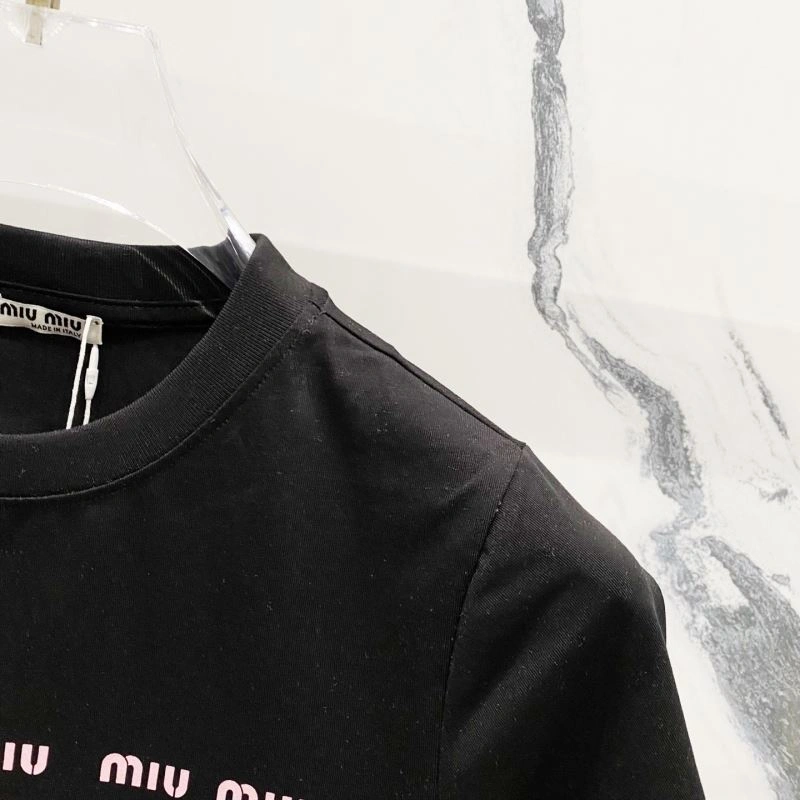 Miu Miu T-Shirts UrbanChic 162455