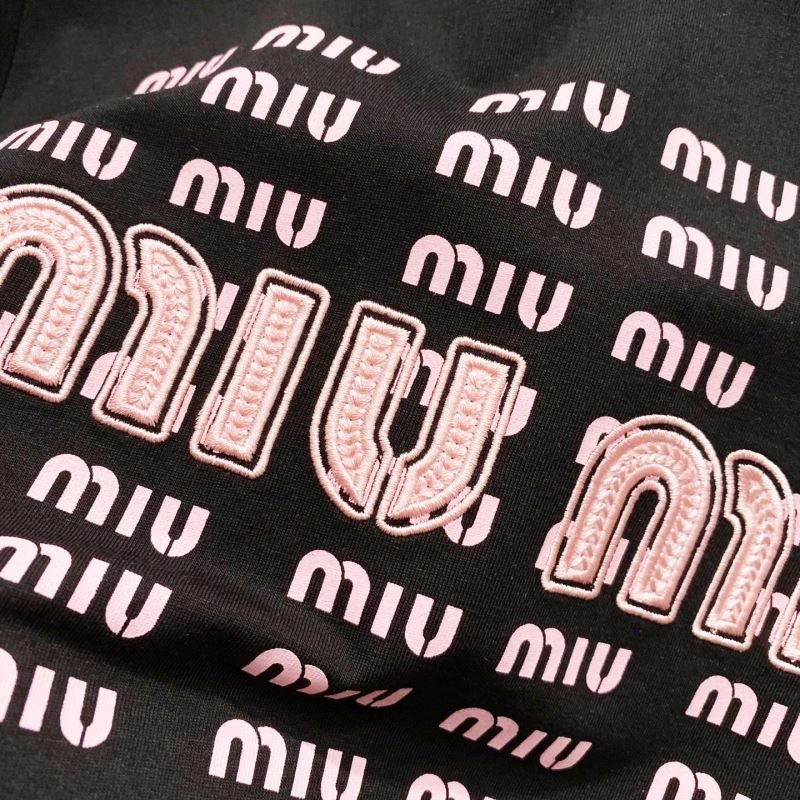 Miu Miu T-Shirts UrbanChic 162455