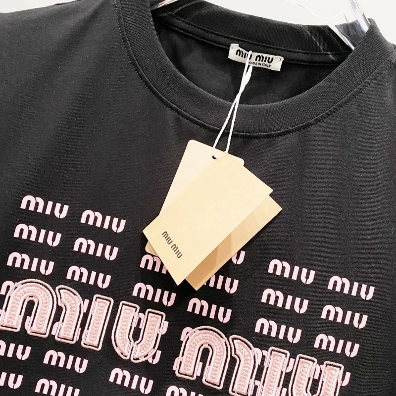 Miu Miu T-Shirts UrbanChic 162455