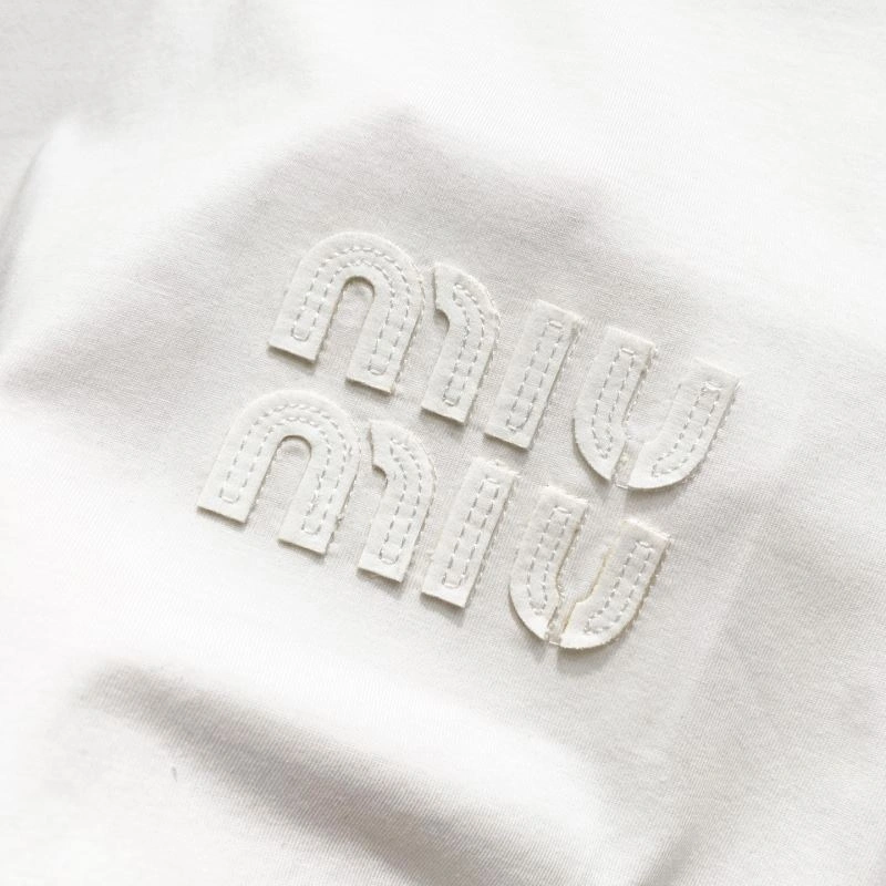Miu Miu T-Shirts Unisex 162453