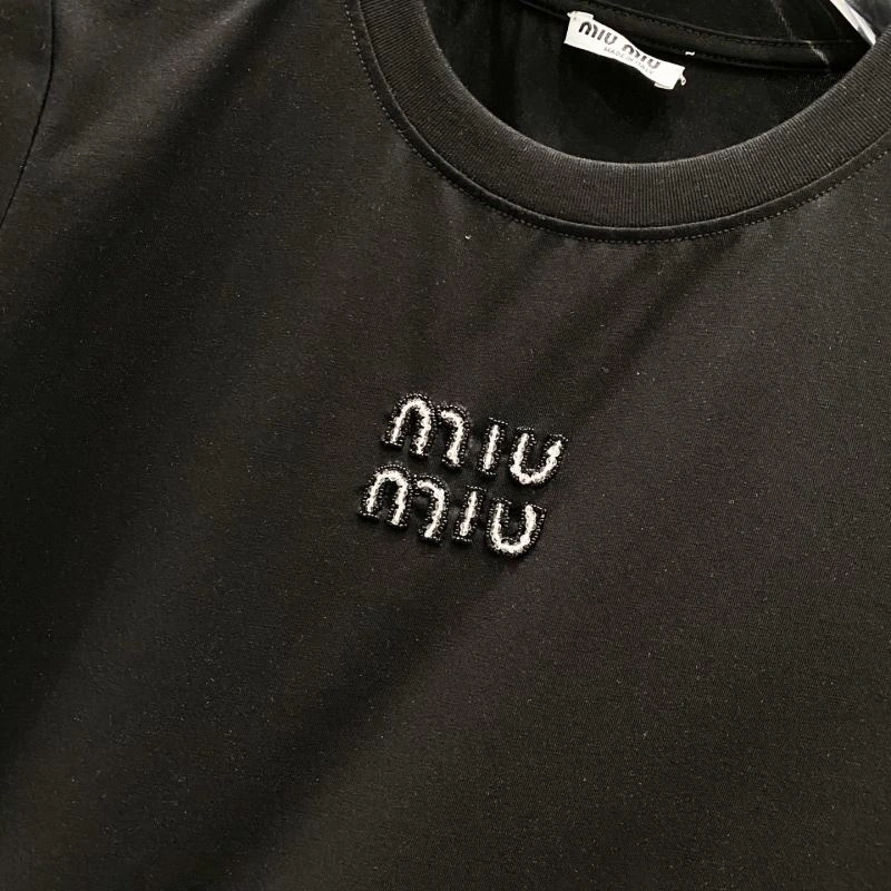 ModernLook Miu Miu T-Shirts 162501