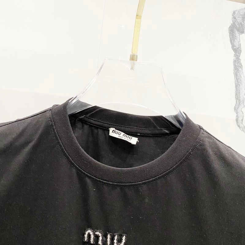 ModernLook Miu Miu T-Shirts 162501