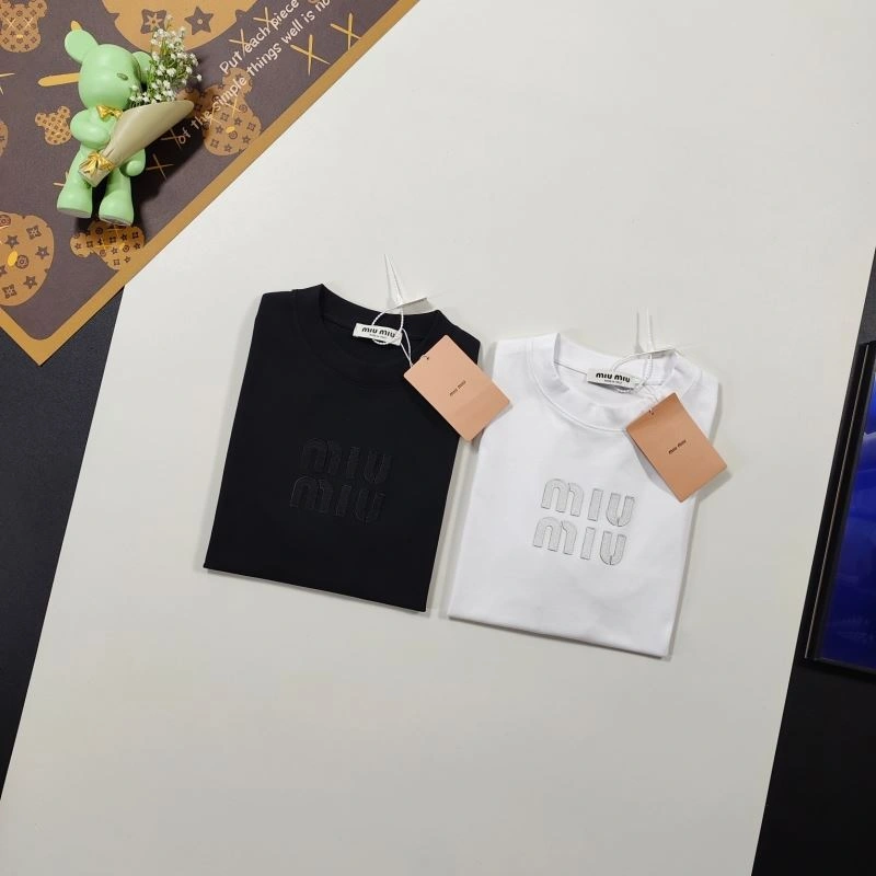 ComfortFit Miu Miu T-Shirts 162448