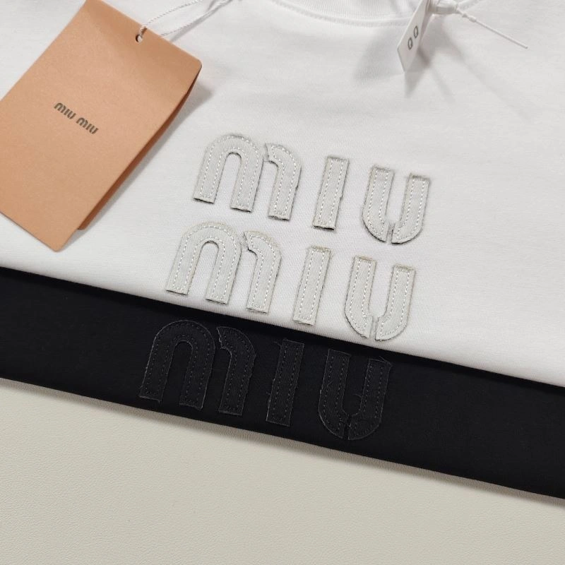 ComfortFit Miu Miu T-Shirts 162448