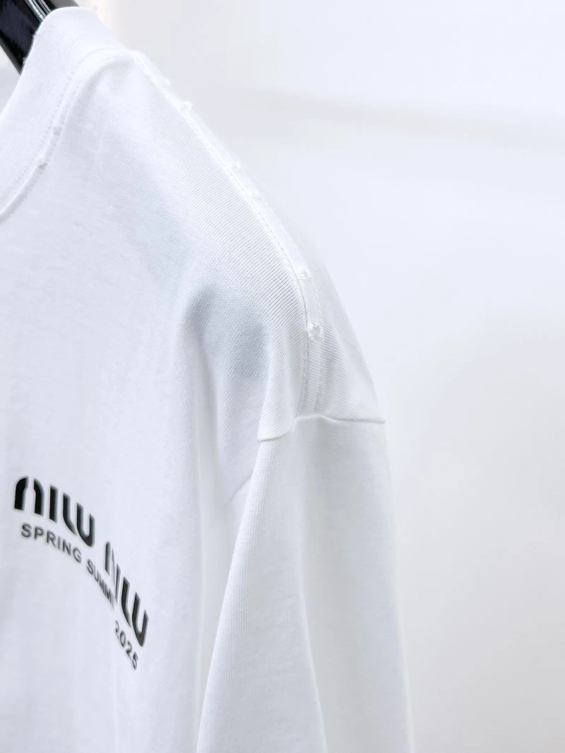 Classic Miu Miu T-Shirts 161374