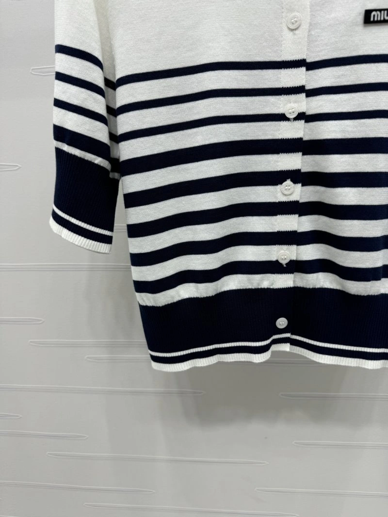 Miu Miu T-Shirts UrbanChic 151120