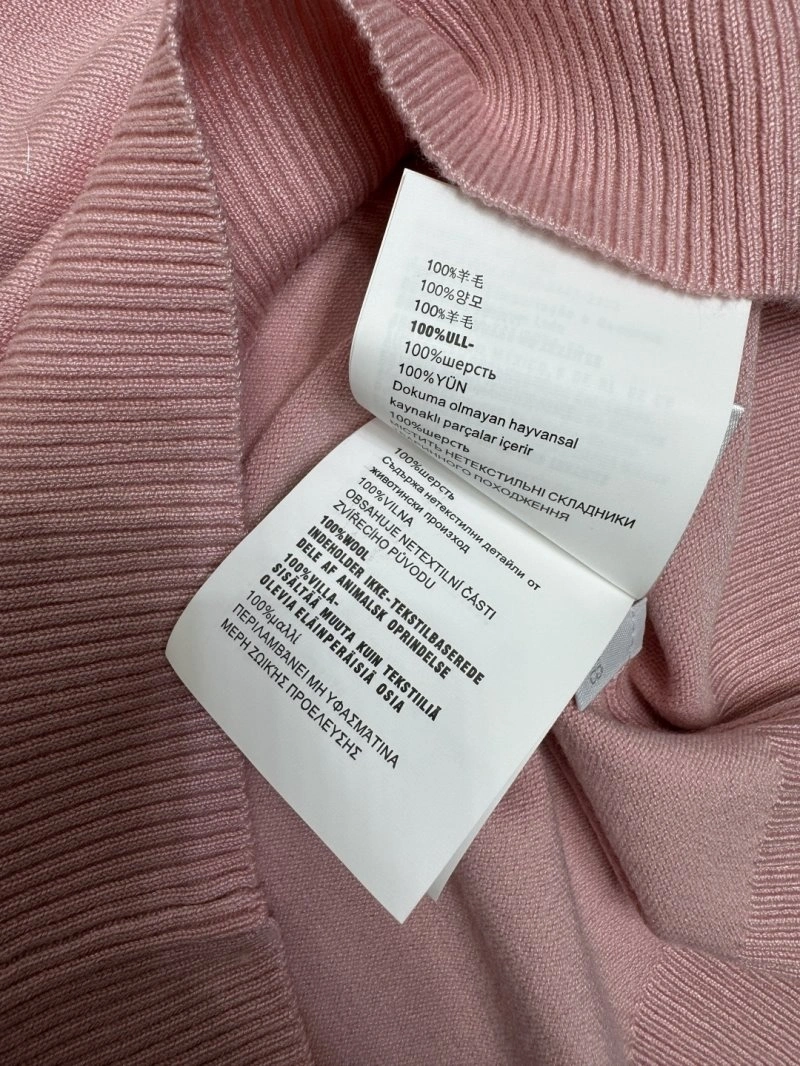 WellDesigned Miu Miu T-Shirts 151101