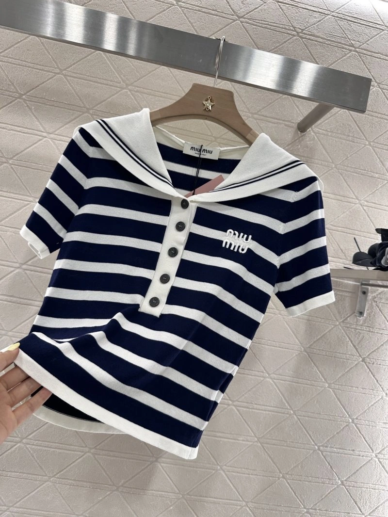 Miu Miu T-Shirts Snug 151063