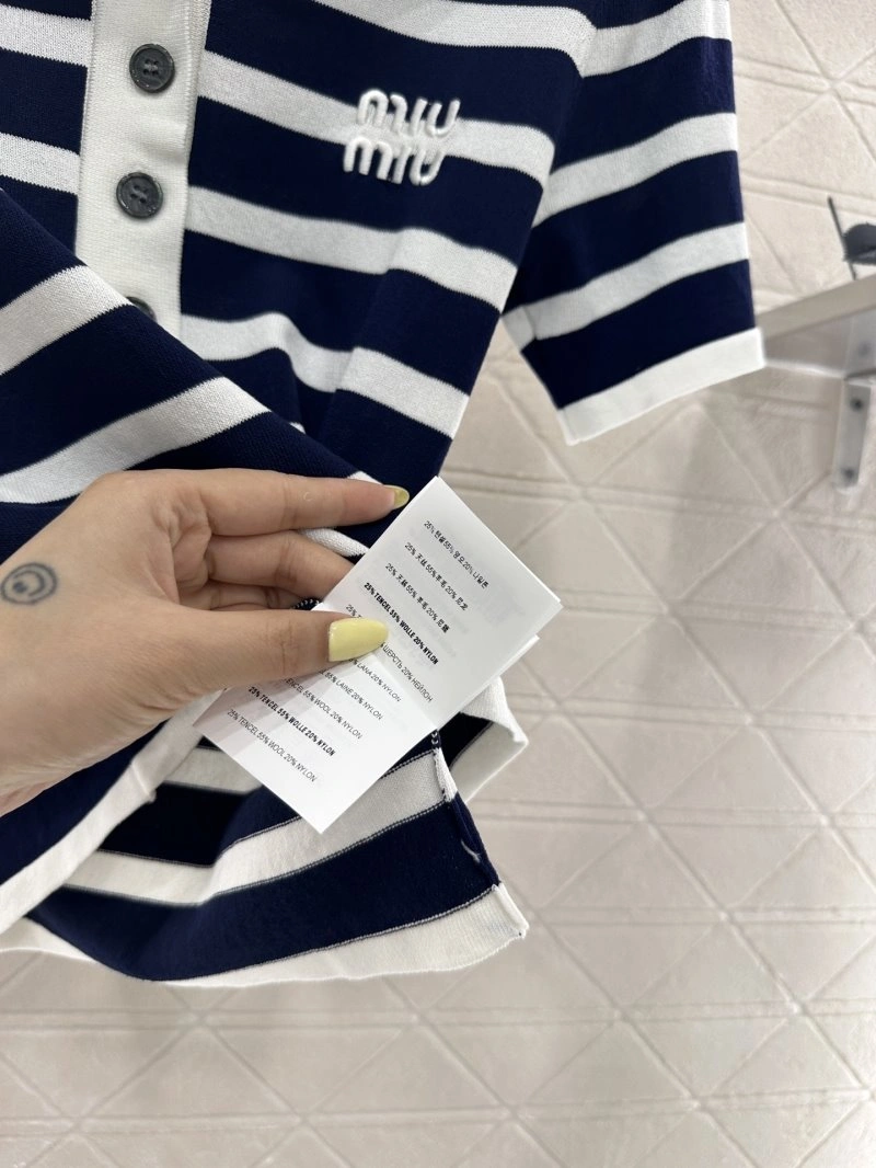 Miu Miu T-Shirts Snug 151063