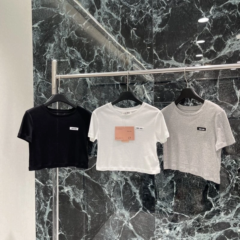 Miu Miu T-Shirts Youthful 151067