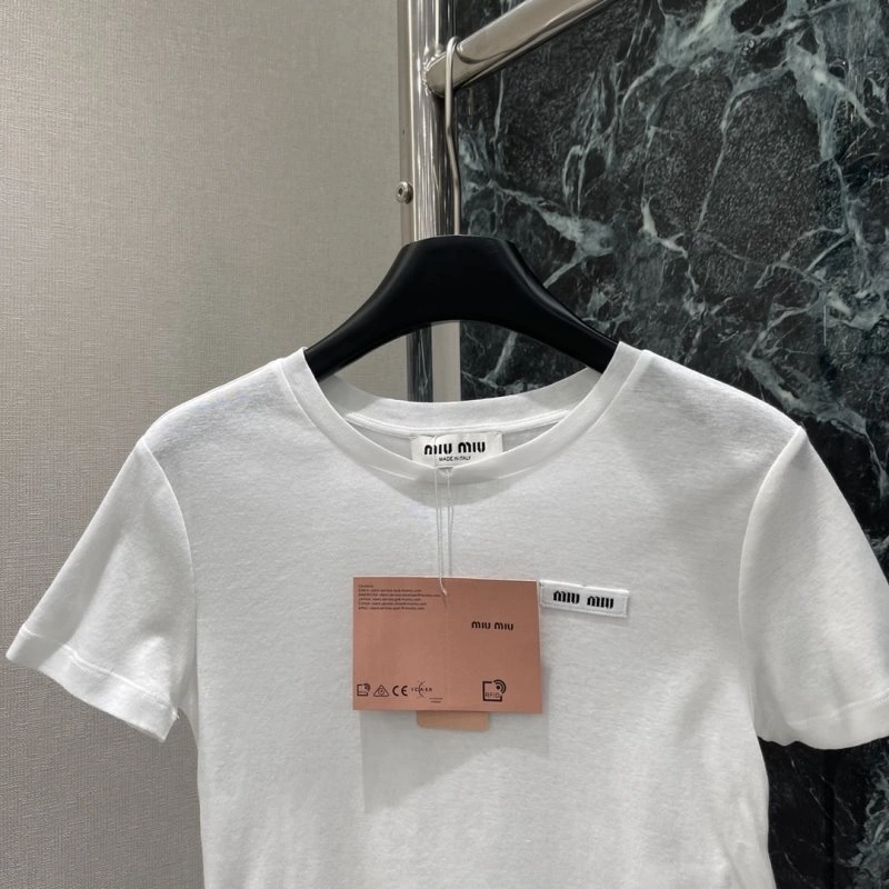 Miu Miu T-Shirts Youthful 151067